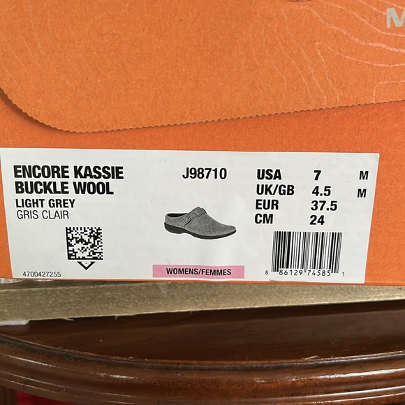 Encore Kassie Buckle Wool Clog by Merrell size 7 - Picture 9 of 9